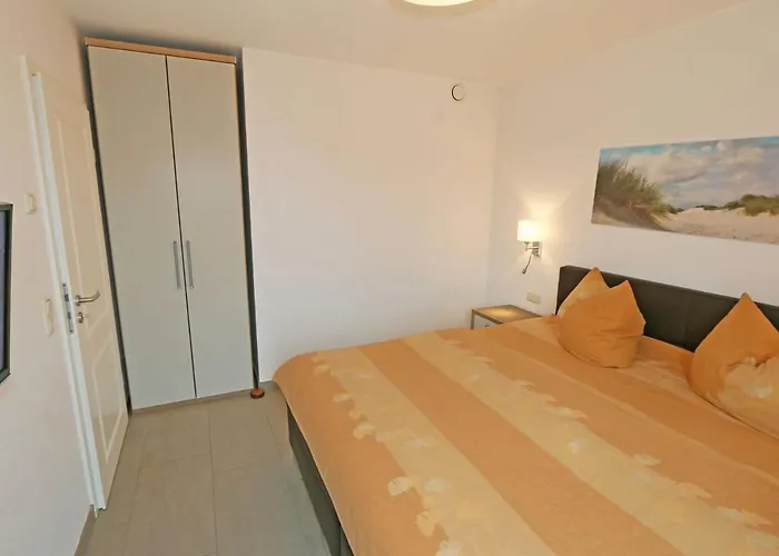 Strandvilla Baabe F 635 WG 26 mit Meerblick, Kamin, Sauna, Whirlpool